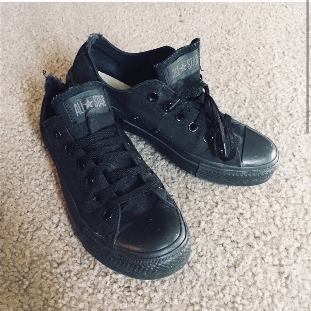 Black Converse 7.5